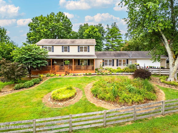 1025 Misty Springs Rd