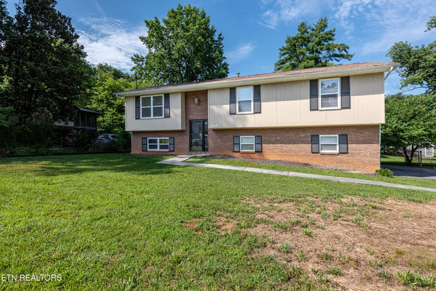 2423 Southview Drive