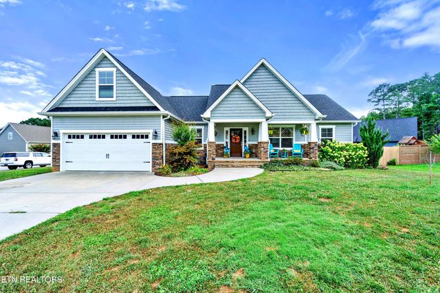 1353 Stone Creek Trail Nw