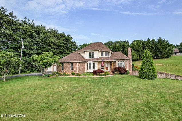 945 Dashaway Rd