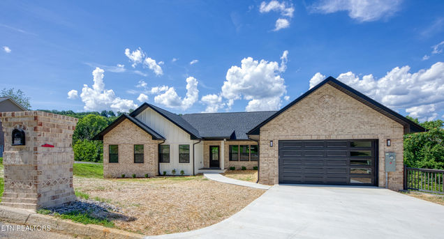 3224 Sandpiper Court