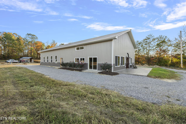 2025 Glenwood Drive