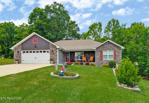 126 Russell Lane Lane Crossville, TN House Active - Photo 1 of 42. Opens carousel modal