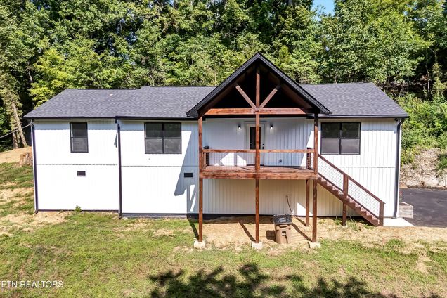 101 Larry Drive Knoxville, TN House Active - Photo 1 of 18. Opens carousel modal