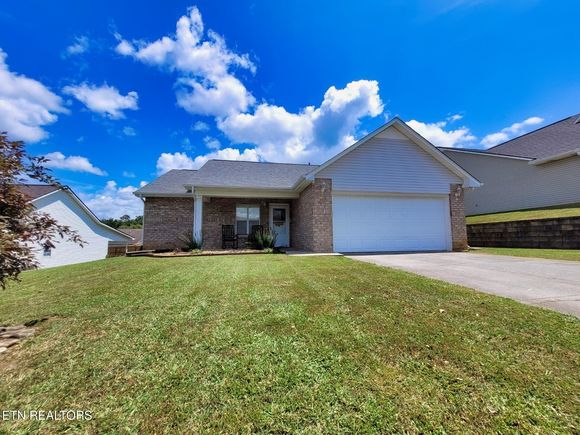 3148 Harrington Court Maryville, TN House Active - Photo 1 of 21. Opens carousel modal