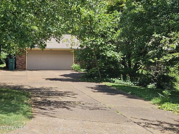 328 Sevenoaks Tr Knoxville, TN House Sold - Photo 1 of 1. Opens carousel modal