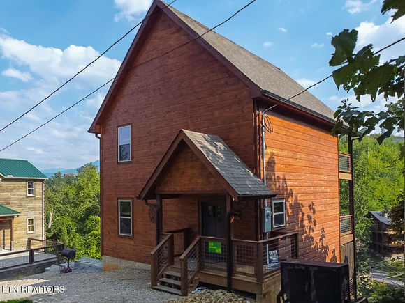 519 Edgewood Drive Gatlinburg, TN House Active - Photo 1 of 44. Opens carousel modal