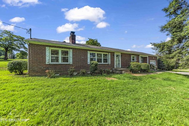 7205 Afton Drive Knoxville, TN House Active - Photo 1 of 18. Opens carousel modal