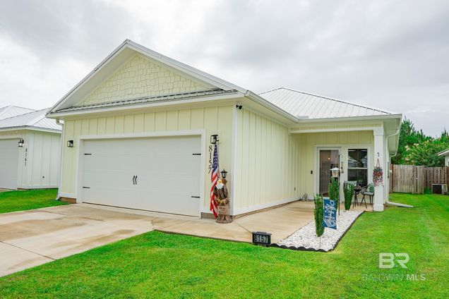 8157 Carmel Circle