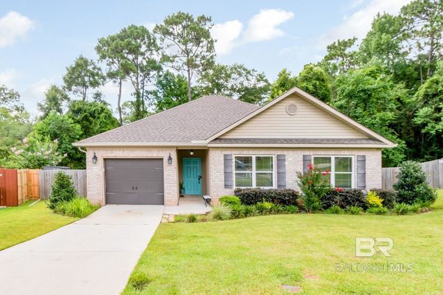 1176 Stratford Court