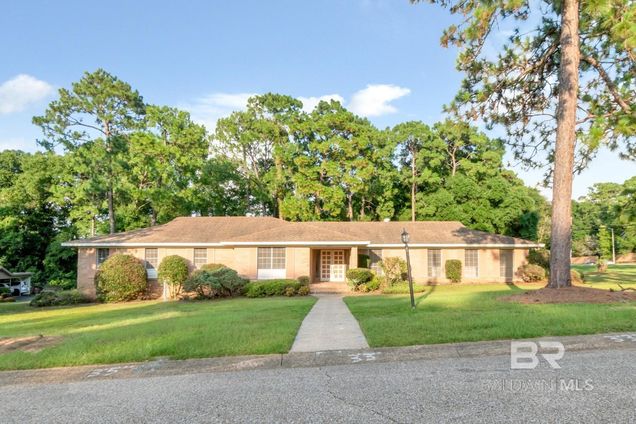 241 Suzanne Circle