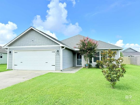 213 Lakefront Circle