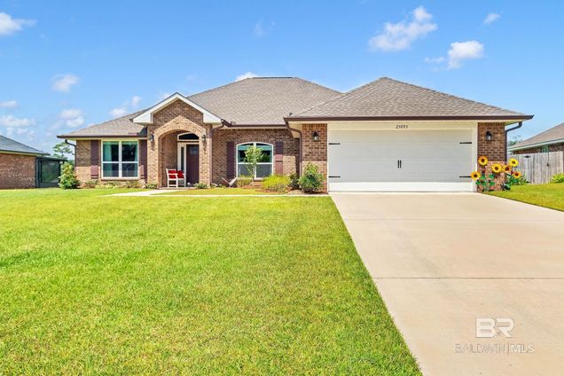 23093 Ridgewood Drive Robertsdale, AL House Active - Photo 1 of 84. Opens carousel modal