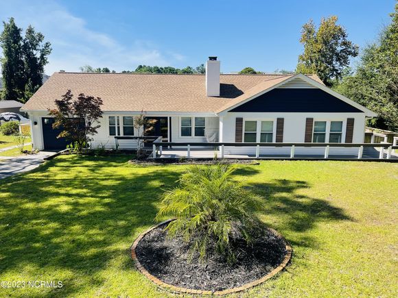1620 Field View Road Wilmington, NC House Sold - Photo 1 of 67. Opens carousel modal