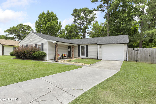 103 Woodside Court Jacksonville, NC House Sold - Photo 1 of 25. Opens carousel modal