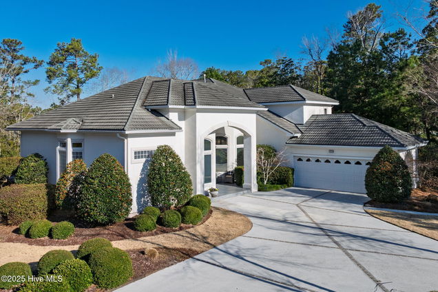 803 Cedar Ramble Lane