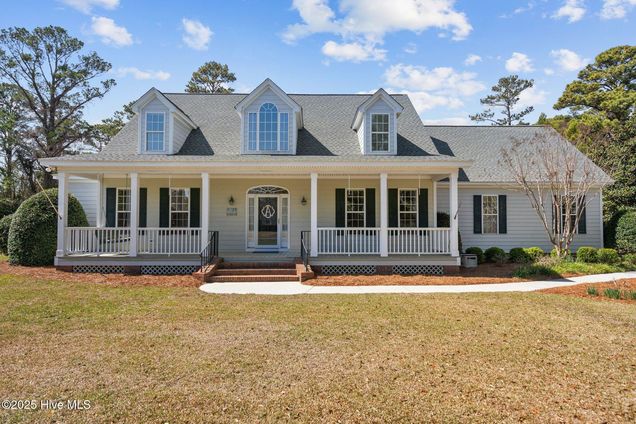 106 Great Pine Court Wilmington, NC House Sold - Photo 1 of 64. Opens carousel modal