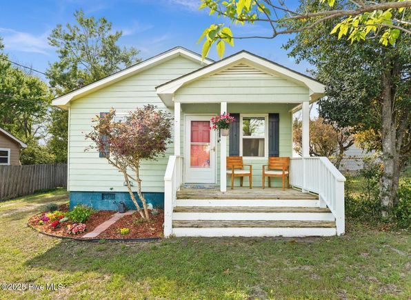 917 N 11th Street Wilmington, NC House Sold - Photo 1 of 28. Opens carousel modal