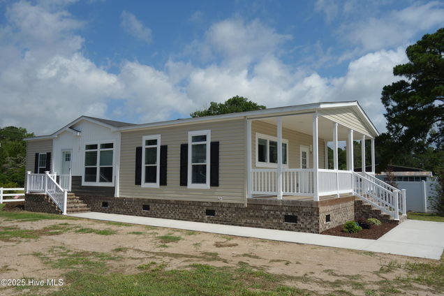 884 Yaupon Drive