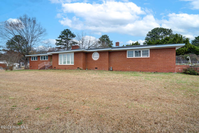 800 Hunter Hill Road