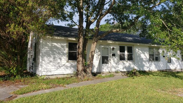 1245 Davis Street Jacksonville, NC Multifamily Active - Photo 1 of 8. Opens carousel modal