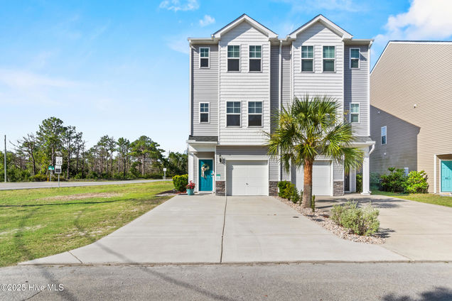 701 Elton Avenue Unit Unit 1