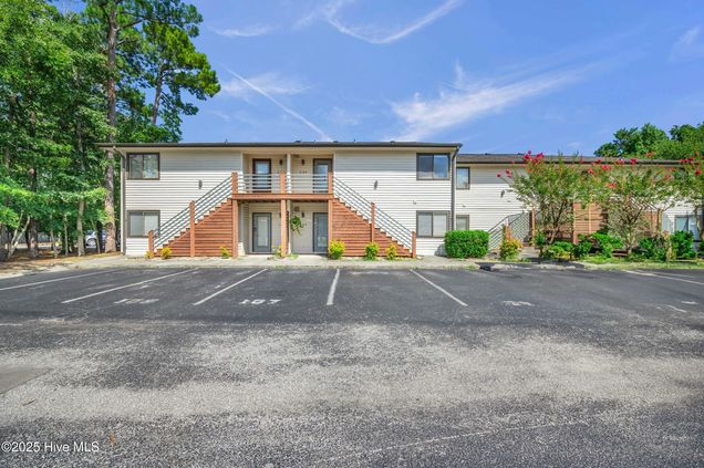 1507 Military Cutoff Road Unit Apt 207