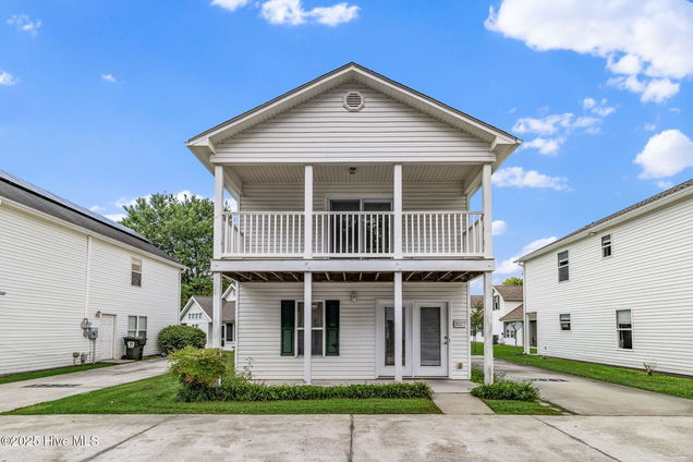 3227 Belmont Circle