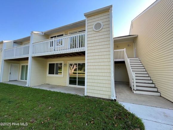 2036 Sloop Point Loop Road Unit A8 Hampstead, NC Condo Active - Photo 1 of 24. Opens carousel modal