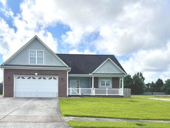 117 Ravenscroft Way