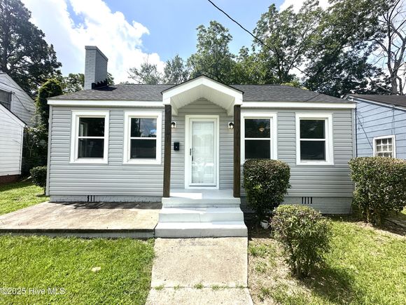 1107 Colonial Avenue