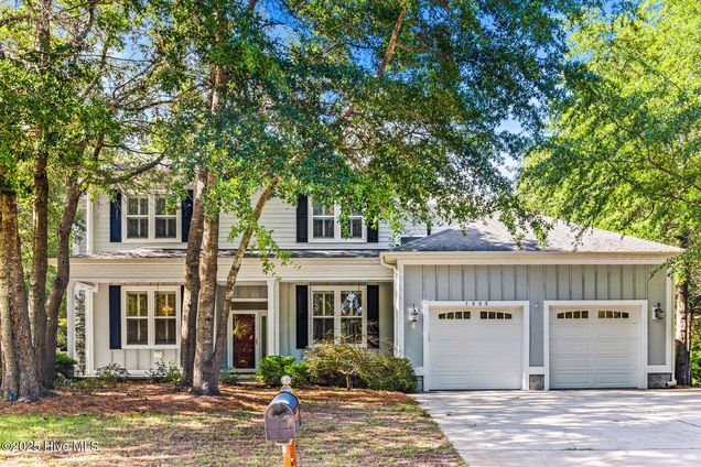 1323 Summer Hideaway
