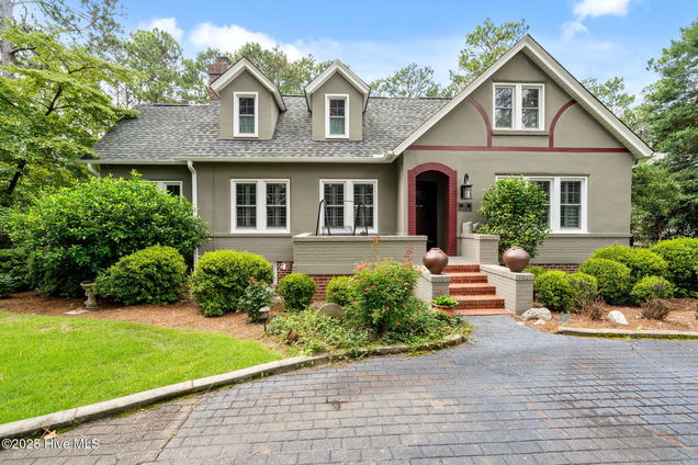 132 Longleaf Road Southern Pines, NC House Active - Photo 1 of 55. Opens carousel modal