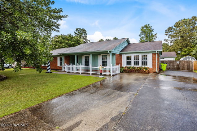 913 Colony Drive New Bern, NC House Active - Photo 1 of 53. Opens carousel modal
