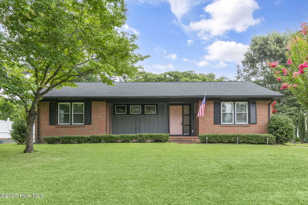606 Hawthorne Lane Wilson, NC House Active - Photo 1 of 40. Opens carousel modal