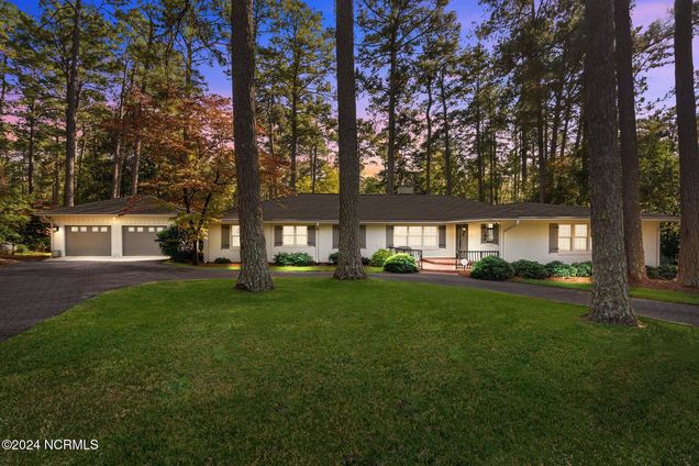 515 S Valley Road Southern Pines, NC House Active - Photo 1 of 46. Opens carousel modal
