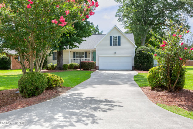 105 N 1st Avenue New Bern, NC House Active - Photo 1 of 51. Opens carousel modal