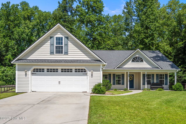 175 Backfield Place Jacksonville, NC House Active - Photo 1 of 57. Opens carousel modal