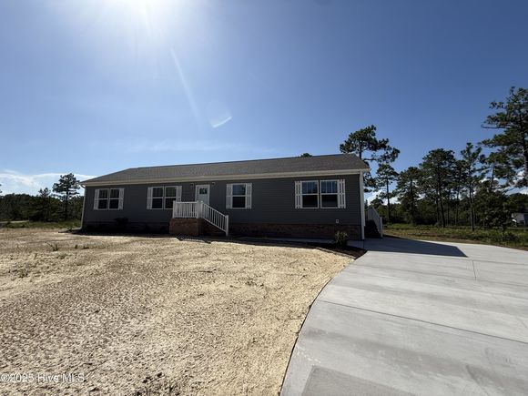 2767 Kelsey Lane Shallotte, NC House Active - Photo 1 of 15. Opens carousel modal