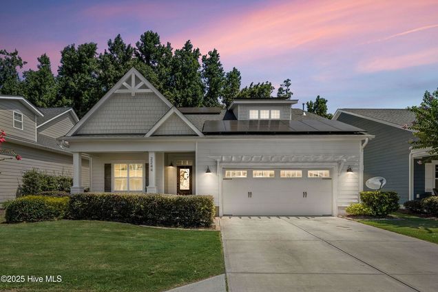 2244 Lakeside Circle
