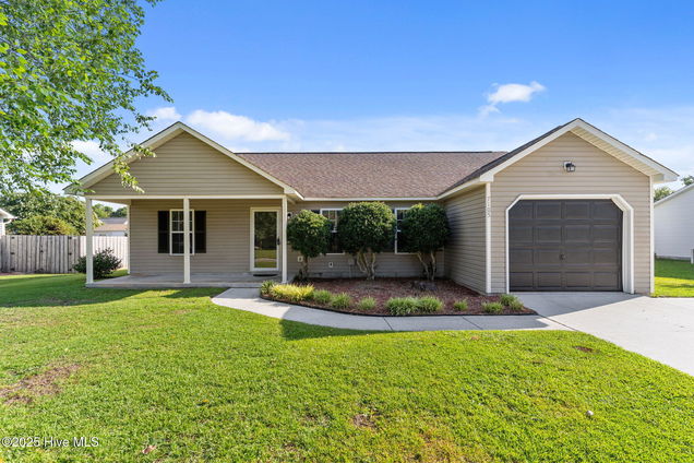 7105 Retriever Drive Wilmington, NC House Active - Photo 1 of 35. Opens carousel modal