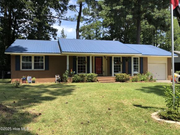 1011 Plymouth Drive New Bern, NC House Active - Photo 1 of 44. Opens carousel modal