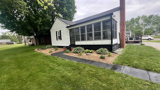 3324 S Walnut Muncie, IN House Sold - Photo 1 of 28. Opens carousel modal