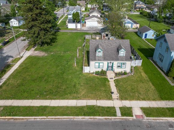 2821 Alexander