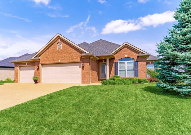 3121 Ralston