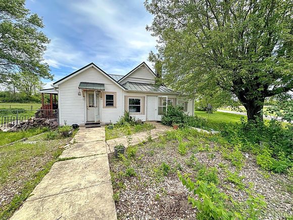 977 N Union Frankfort, IN House Sold - Photo 1 of 18. Opens carousel modal