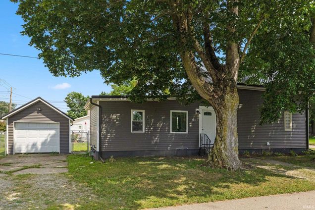 206 W County Line