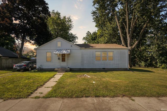 913 W Hubbard