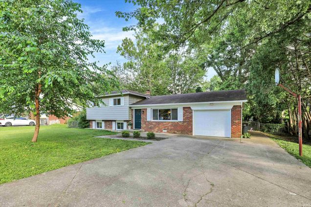 3508 E Morningside
