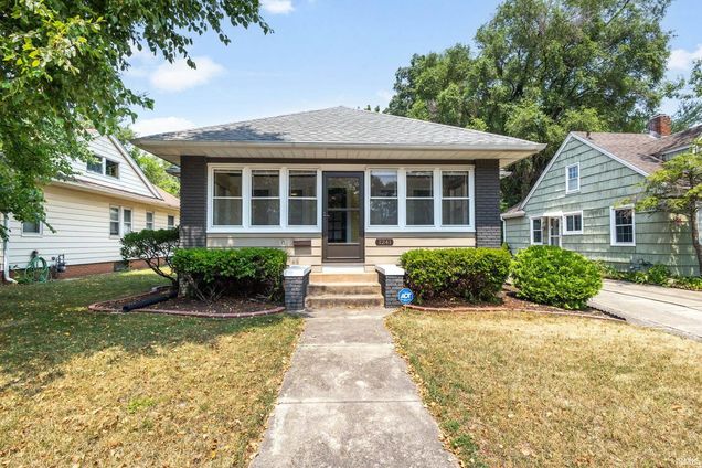 1241 Longfellow